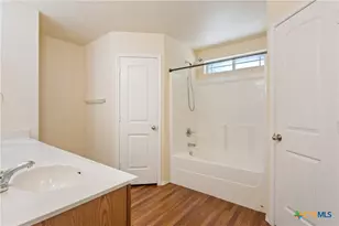 2002 Jefferson Ct, Belton, TX 76513 - Photo 13