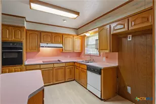 905 S 40th St, Temple, TX 76501 - Photo 11