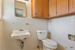 905 S 40th St, Temple, TX 76501 - Photo 15