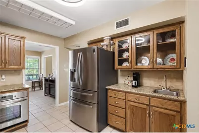 610 Basswood Street, Victoria, TX 77904 - Photo 11