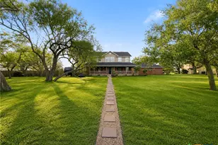 610 Basswood St, Victoria, TX 77904 - Photo 27