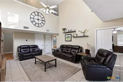 610 Basswood Street, Victoria, TX 77904 - Photo 3