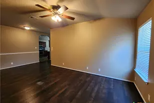 246 Crane Crest Dr, New Braunfels, TX 78130 - Photo 5