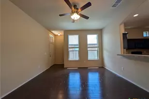 622 Creekside Cir, New Braunfels, TX 78130 - Photo 3