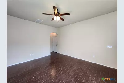622 Creekside Circle, New Braunfels, TX 78130 - Photo 5