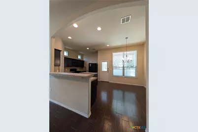 622 Creekside Circle, New Braunfels, TX 78130 - Photo 5