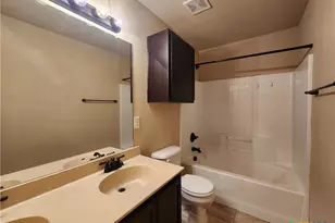 622 Creekside Cir, New Braunfels, TX 78130 - Photo 17