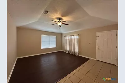 1642 W County Line Road, New Braunfels, TX 78130 - Photo 11