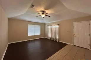 1642 W County Line Rd, New Braunfels, TX 78130 - Photo 11