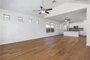 225 Kirkhill St, Hutto, TX 78634 - Photo 33