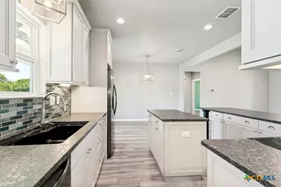 768 Burges Street, Seguin, TX 78155 - Photo 17