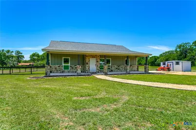 768 Burges Street, Seguin, TX 78155 - Photo 5