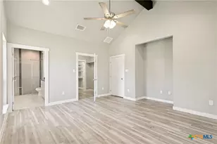 768 Burges St, Seguin, TX 78155 - Photo 21