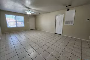 1146 Misty Acres Dr, New Braunfels, TX 78130 - Photo 3
