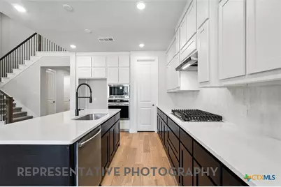 12188 Heartvine Parkway, Schertz, TX 78154 - Photo 5