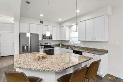 230 Topaz, New Braunfels, TX 78130 - Photo 5