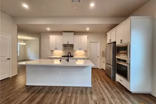 1647 Stone House, New Braunfels, TX 78132 - Photo 11