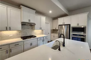 1647 Stone House, New Braunfels, TX 78132 - Photo 7