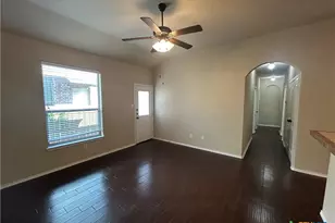 298 Rosalie Dr, New Braunfels, TX 78130 - Photo 5