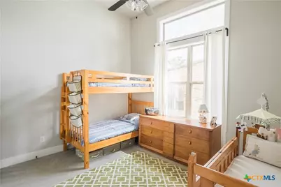 1121 N Academy Avenue #B, New Braunfels, TX 78130 - Photo 13