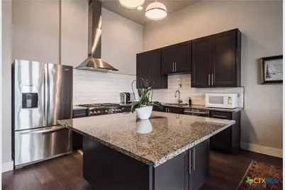 1121 N Academy Avenue #B, New Braunfels, TX 78130 - Photo 3