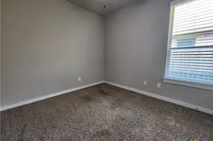 530 Creekside Frst, New Braunfels, TX 78130 - Photo 11