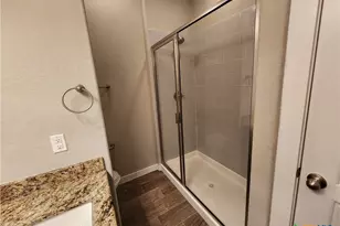 530 Creekside Frst, New Braunfels, TX 78130 - Photo 17