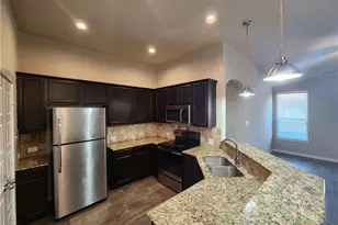 530 Creekside Frst, New Braunfels, TX 78130 - Photo 7