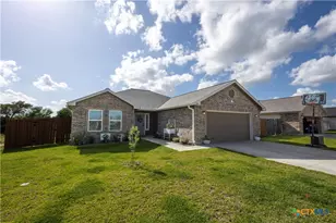 202 Quarry Ln, Cuero, TX 77954 - Photo 1