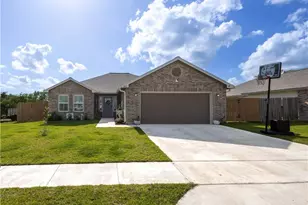 202 Quarry Ln, Cuero, TX 77954 - Photo 11
