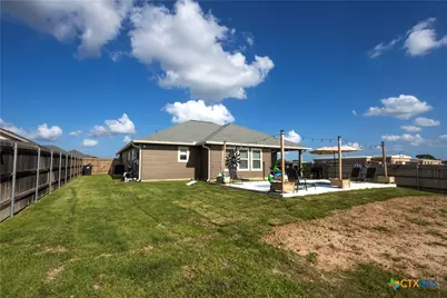 202 Quarry Lane, Cuero, TX 77954 - Photo 3
