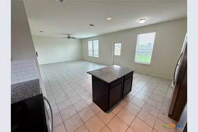 308 Autumn Rouge, New Braunfels, TX 78130 - Photo 5