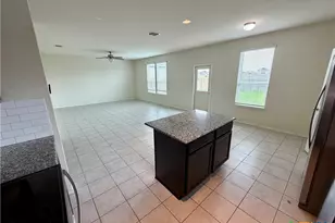 308 Autumn Rouge, New Braunfels, TX 78130 - Photo 5