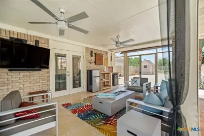 117 E Harbor Drive, Port Lavaca, TX 77979 - Photo 13