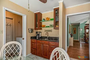 117 E Harbor Dr, Port Lavaca, TX 77979 - Photo 25