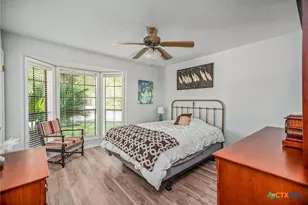 117 E Harbor Dr, Port Lavaca, TX 77979 - Photo 33