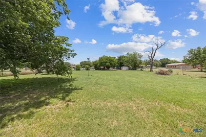 575 W 4th Street, Crawford, TX 76638 - Photo 17