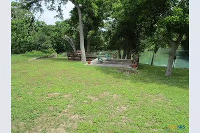 246 E Lincoln Street, New Braunfels, TX 78130 - Photo 13