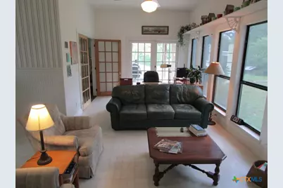 246 E Lincoln Street, New Braunfels, TX 78130 - Photo 23