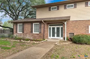 1014 N Hunt St, Cuero, TX 77954 - Photo 5