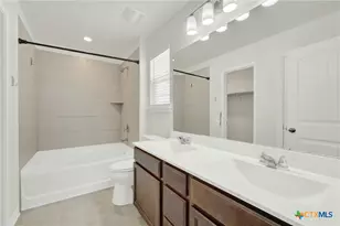 1935 Brandywine Dr, New Braunfels, TX 78130 - Photo 23