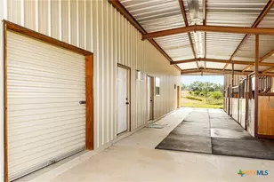 381 Schneider Rd, Seguin, TX 78155 - Photo 35