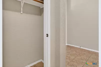 11631 Lemonmint Parkway, San Antonio, TX 78245 - Photo 17