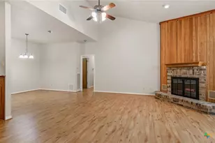1364 Patio Dr, New Braunfels, TX 78130 - Photo 5