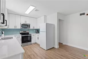 6715 Queens Crown East St, San Antonio, TX 78233 - Photo 23