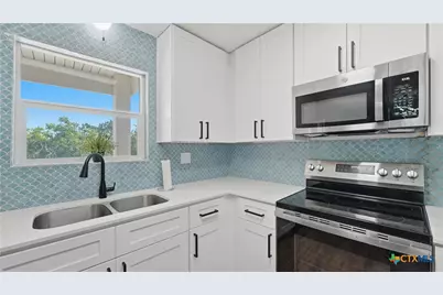 6715 E Queens Crown Street, San Antonio, TX 78233 - Photo 23