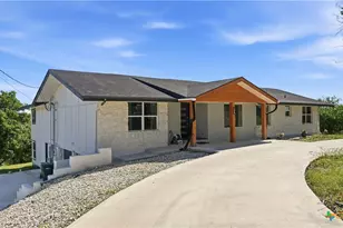 6715 E Queens Crown St, San Antonio, TX 78233 - Photo 3