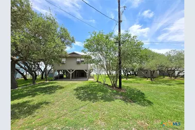 2182 W Bayshore Drive, Palacios, TX 77465 - Photo 3