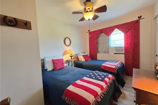 2182 W Bayshore Dr, Palacios, TX 77465 - Photo 27