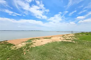 2182 W Bayshore Dr, Palacios, TX 77465 - Photo 41